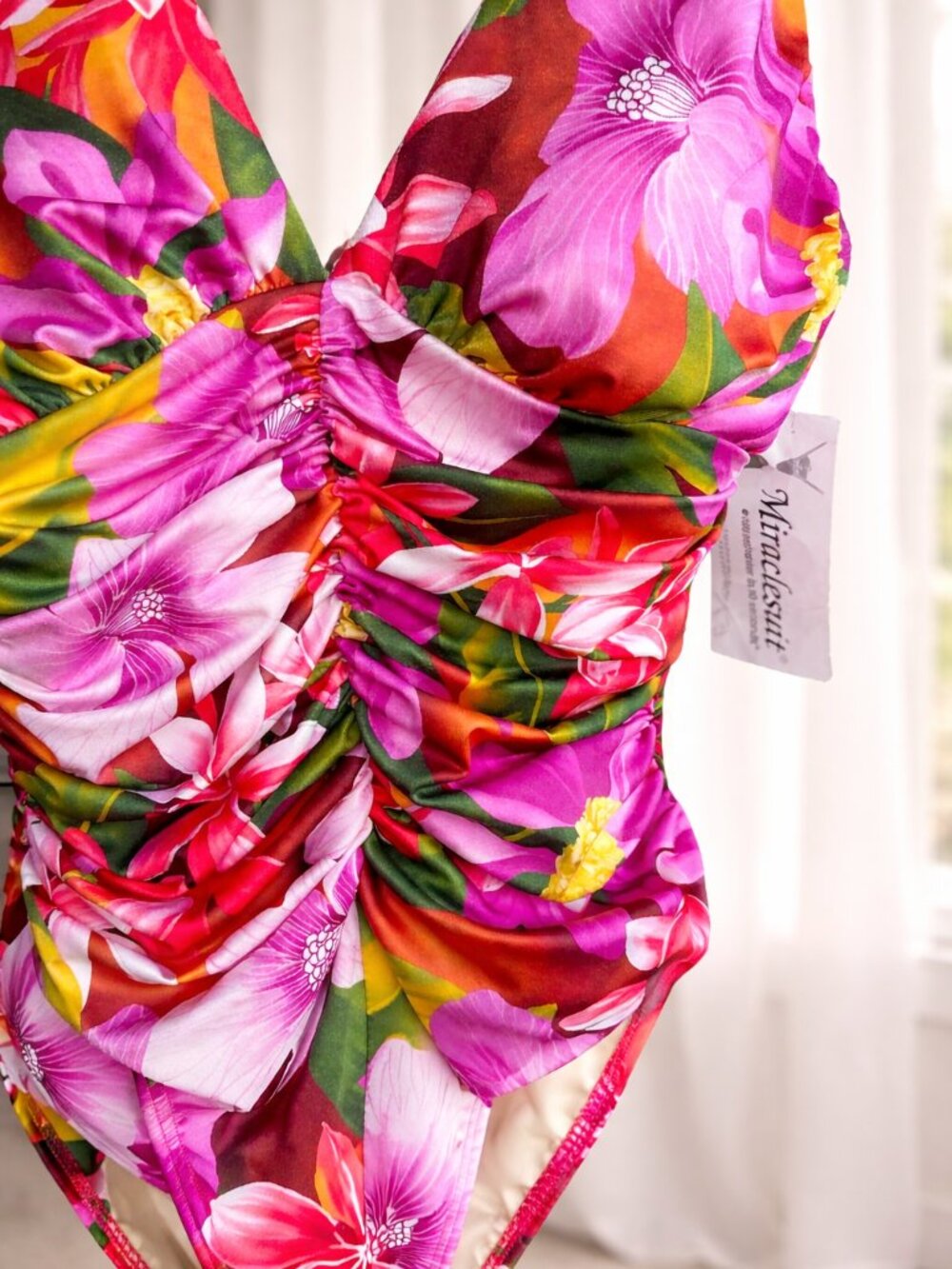 Miraclesuit Sonatina Tropical Floral One Piece Swimsuit NWT 12 Underwire Shaping - Picture 2 of 5